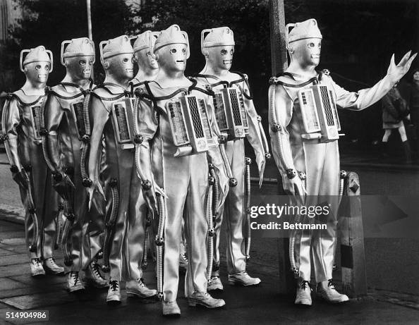 Group of Cybermen Group of Cybermen