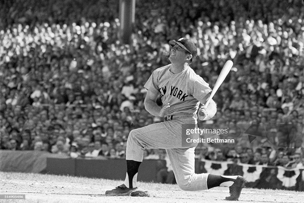 Mantle Swinging Bat While In Pain 1961