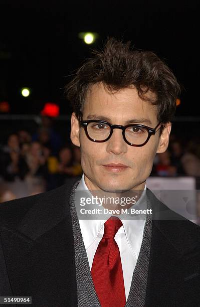 Actor Johnny Depp arrives at the UK Charity Premiere of "Finding Neverland" at the Odeon Leicester Square on October 17, 2004 in London. The film is...