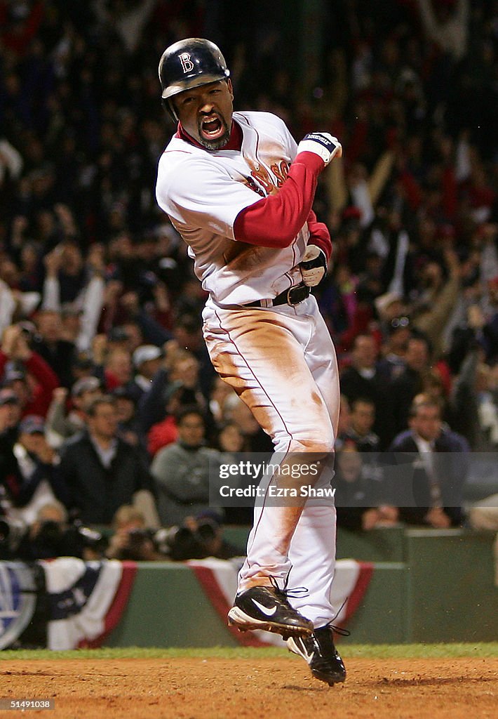 ALCS: Yankees v Red Sox Game 4