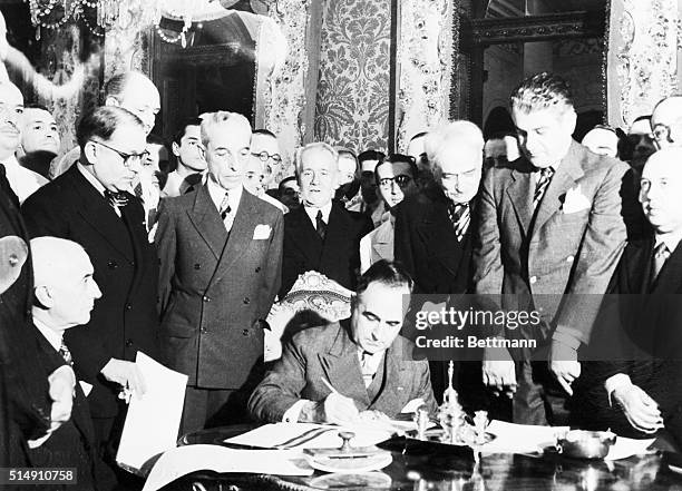 Rio de Janeiro, Brazil-Ratified by the Brazilian Congress, the anti-war pact of Brazil and Argentina was signed by President Getulio Vargas of Brazil...