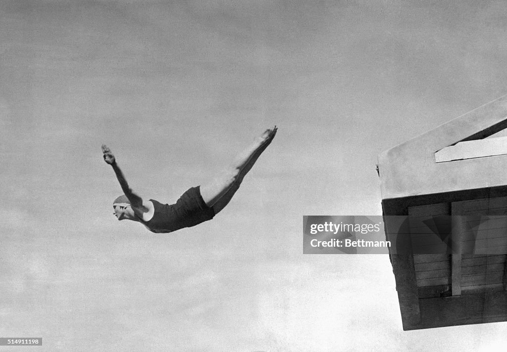 Elizabeth Becker Winning Silver Medal