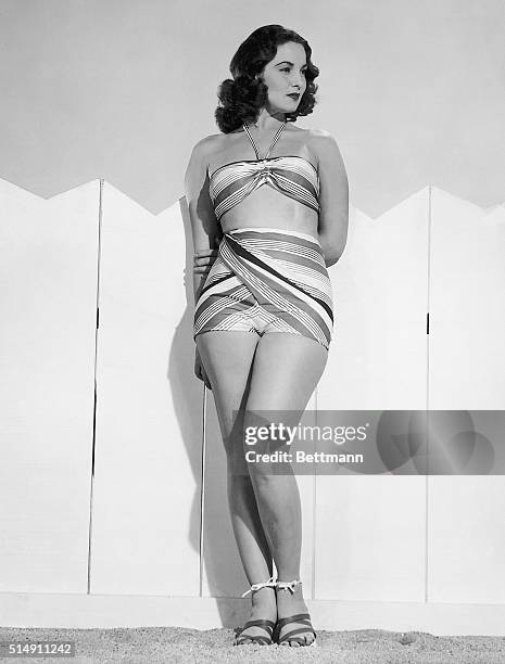Hollywood, CA- Lovely English actress Patricia Roc, first "Lend-Lease" film player to come to this country for a role in Universal's "Canyon...