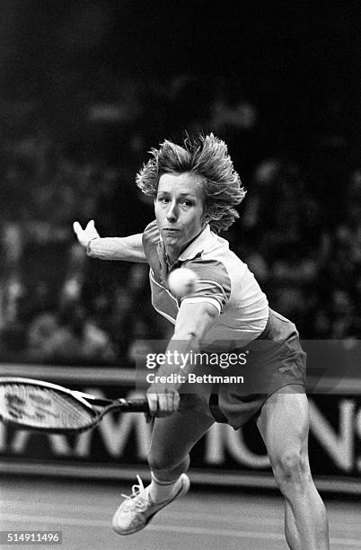 New York, NY- Martina Navratilova makes a return against Chris Evert Lloyd in the final of the Virginia Slims Championship. Navratilova won, 6-3,...