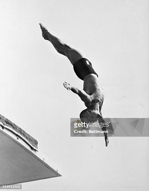 Helsinki, Finland: Sammy Lee, of the U.S.A high diving team, is shown in action at the Olympic pool.