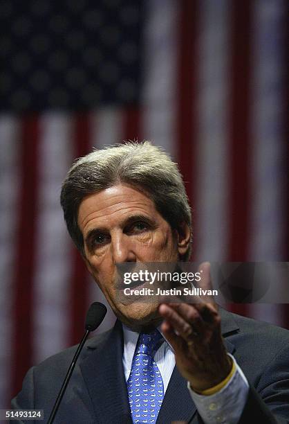 Democratic presidential candidate U.S. Senator John Kerry speaks at the Tampa Bay Performing Arts Center October 18, 2004 in Tampa, Florida. Kerry...