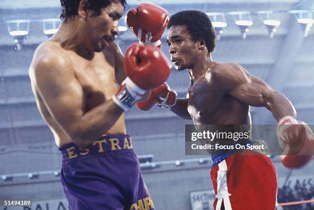 Sugar Ray Leanard throws a punch against Augustin Estrada at Ceasars Palace in Las Vegas, NV on November 5, 1977. Sugar Ray Leanard knocked out...