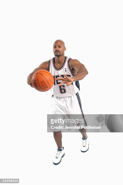 Travis Best of the New Jersey Nets poses for a portrait during NBA Media Day on October 4, 2004 at the Champion Center in East Rutherford, New...