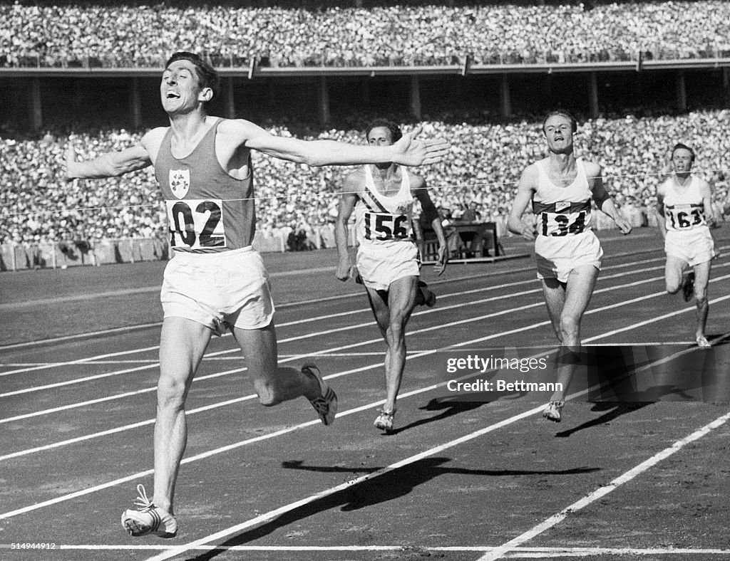 Ron Delaney Winning 1500 Meter Olympic Race