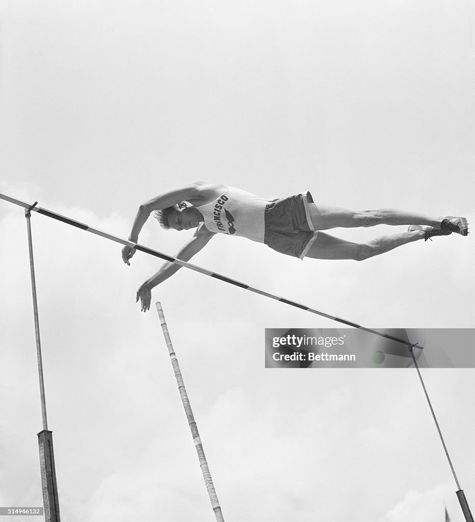Cornelius Warmerdam Pole Vaulting
