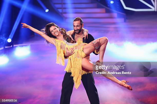 Jana Pallaske and Massimo Sinato perform on stage during the 1st show of the television competition 'Let's Dance' on March 11, 2016 in Cologne,...