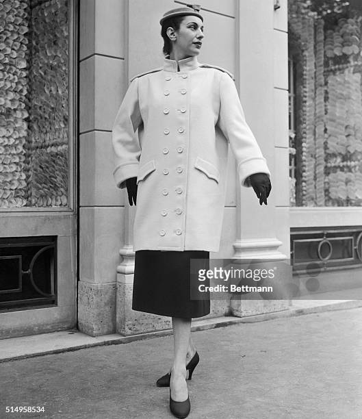 medida Exponer Arroyo 52 fotos e imágenes de Balenciaga 1950 - Getty Images