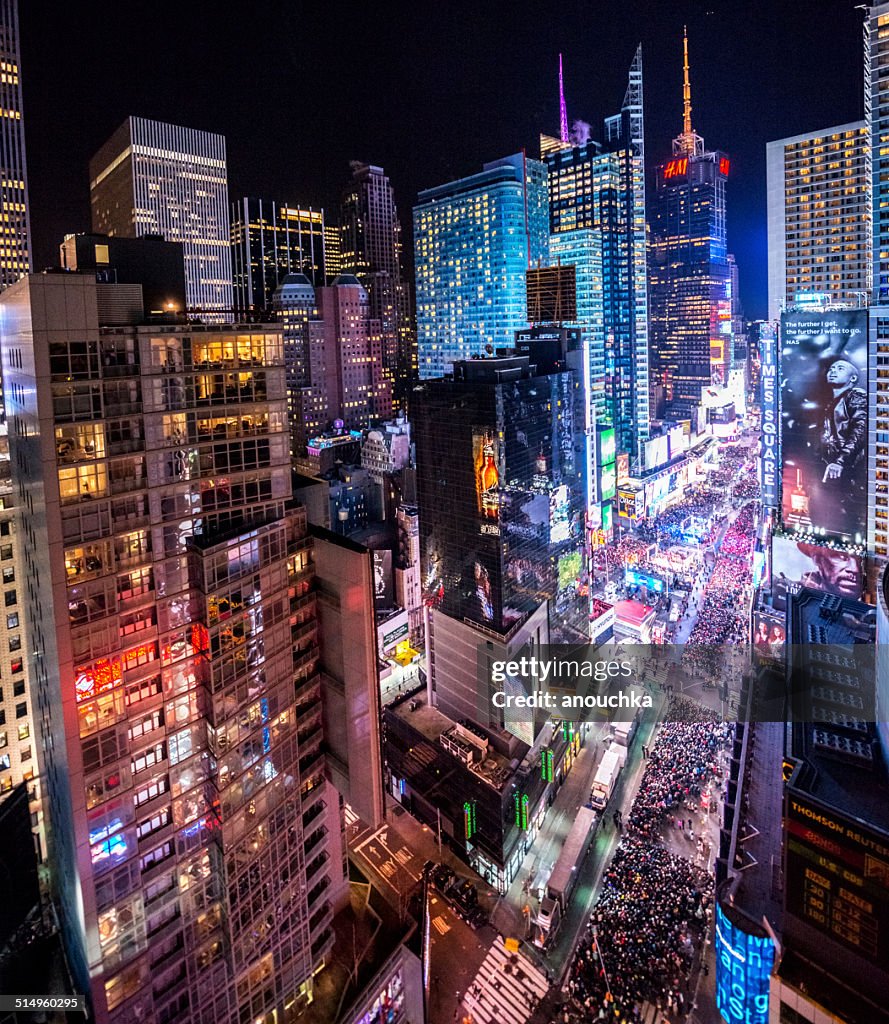 辺りの新年のお祝いに、ニューヨークタイムズスクエア