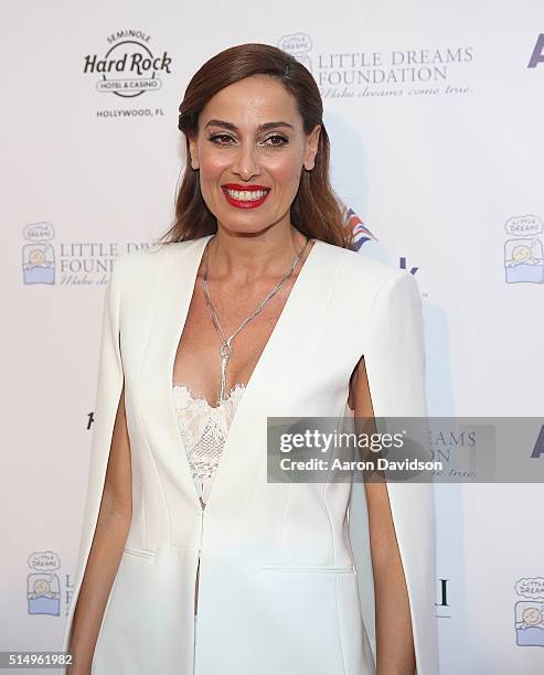 De bora Bello attends The Little Dreams Foundation Benefit Gala: Dreaming on the Beach at Fillmore Miami Beach on March 11, 2016 in Miami Beach,...