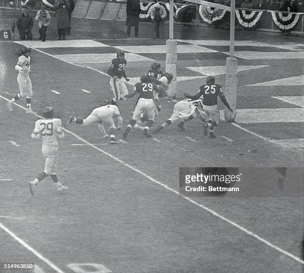 Football official Sam Wilson had a rough time of it in the early minutes of the New York Giants Chicago Bears Championship game at Yankee Stadium...