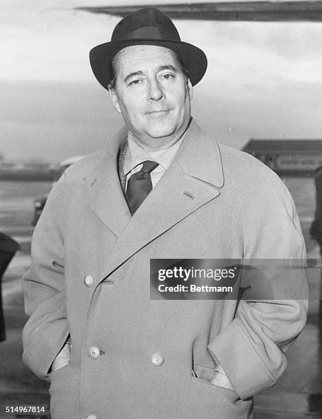 Roberto Rossellini at Londod airport from Paris.