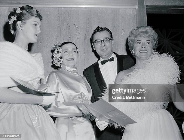 Lana Turner with Colleagues, News Photo