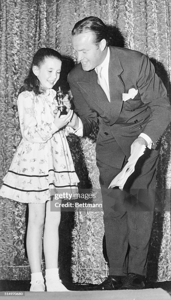 Bob Hope Presenting Oscarette to Margaret O'Brien