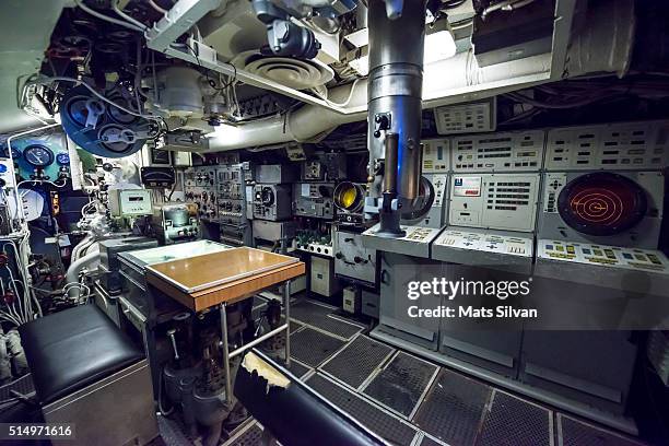 submarine - periscope stock pictures, royalty-free photos & images