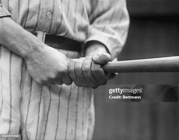 Babe Ruth Breaking Bat Babe Ruth Bat Photos and Premium High Res Pictures - Getty Images