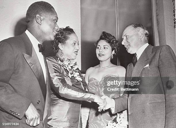 Chicago: At a gala reception attended by some 600 dignitaries and highlighted by a congratulatory telegram from President Truman, Mrs. Edith Sampson,...