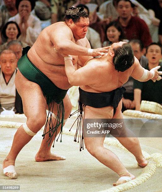 Sumo Rng 4,539 Sumo Wrestlers In Ring Stock Photos, High-Res Pictures, and ...