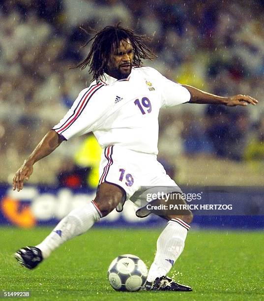 French defender Christian Karembeu, 11 November 2001, during the friendly match between Australia and France at the Melbourne Cricket Ground. AFP...