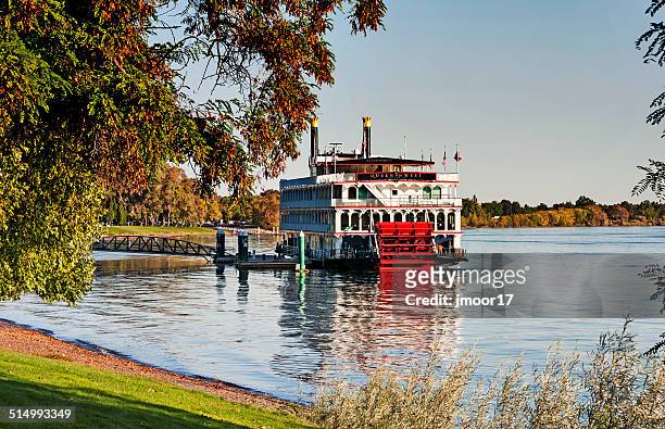 queen of the west - columbia river stock pictures, royalty-free photos & images