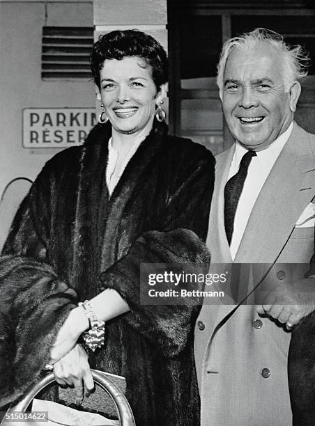 Closeup of Jane Russell waving to the crowds as she arrives at the Empire Theatre, Leicester Square, London for the Royal Performance of 1954. The...