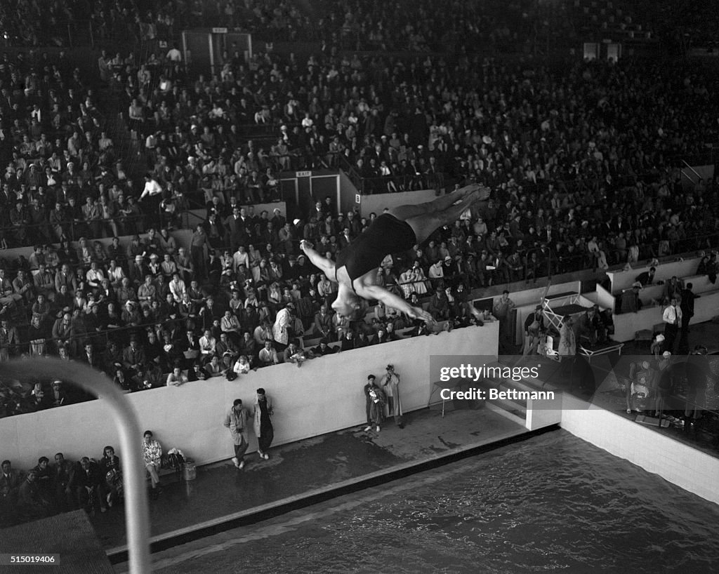 Patricia McCormick Diving into Pool at Olympic Training