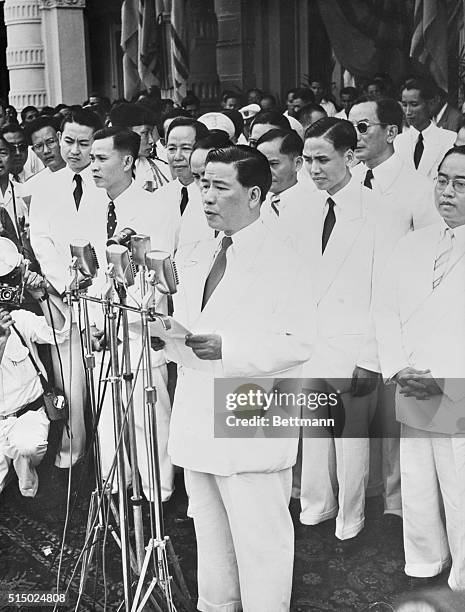 Inauguration of First President of Vietnam Republic. Saigon, South Vietnam: Ngo Dinh Diem, prime minister of Vietnam, is shown as he took the oath of...