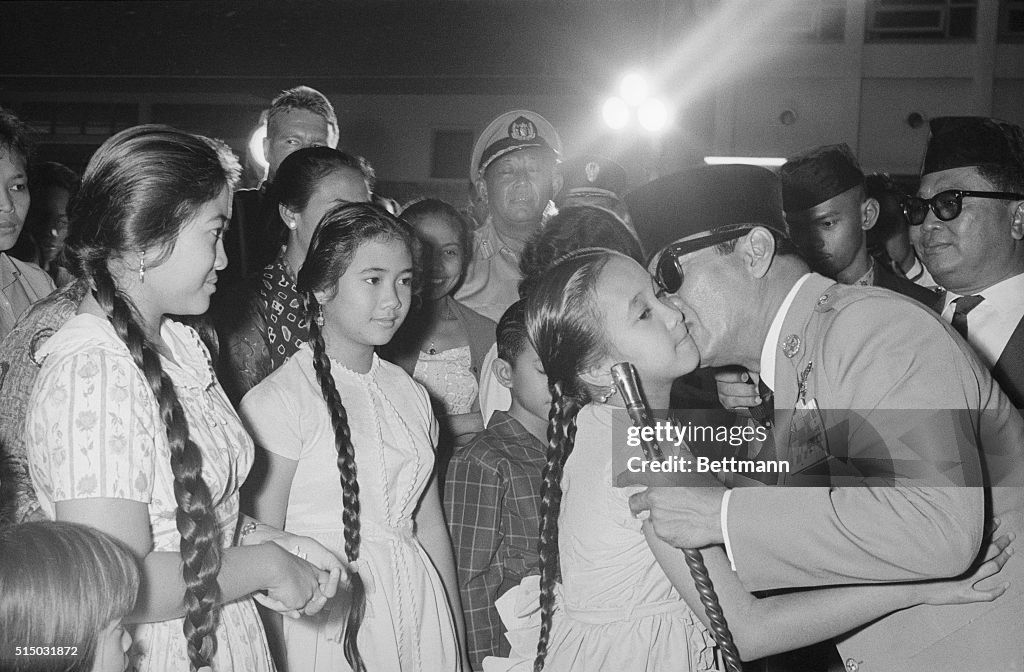 President Sukarno Saying Goodbye to His Daughters