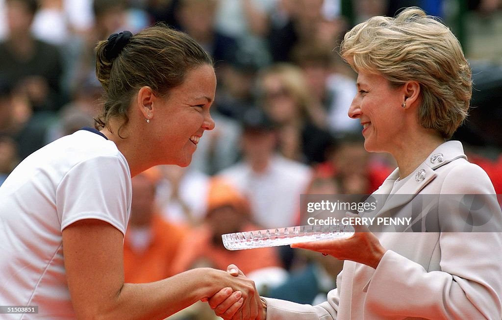 The 1999 Wimbledon champion Lindsay Davenport of t