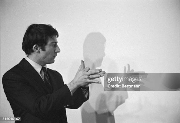Dustin Hoffman Acting a Part Dustin Hoffman Acting a Part