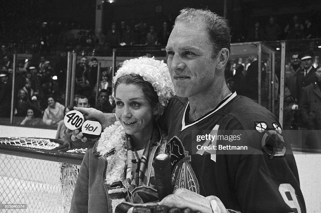 Bobby and Joanne Hull after 401st Goal