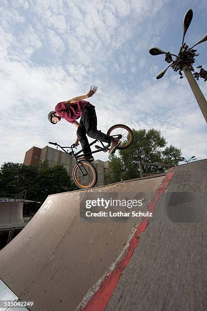 Bmx Ramp High 1,186 Bmx Ramp Stock Photos, High-Res Pictures, and Images - Getty Images