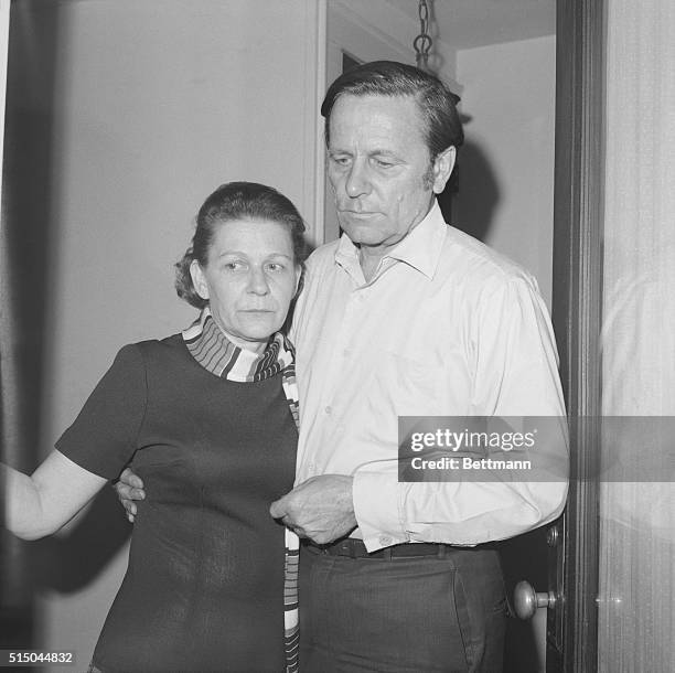 Parents of Mary Jo Kopechne. Berkeley Heights, New Jersey: Mr. And Mrs. Joseph Kopechne, parents of Mary Jo Kopechne, appear in front of newsmen at...