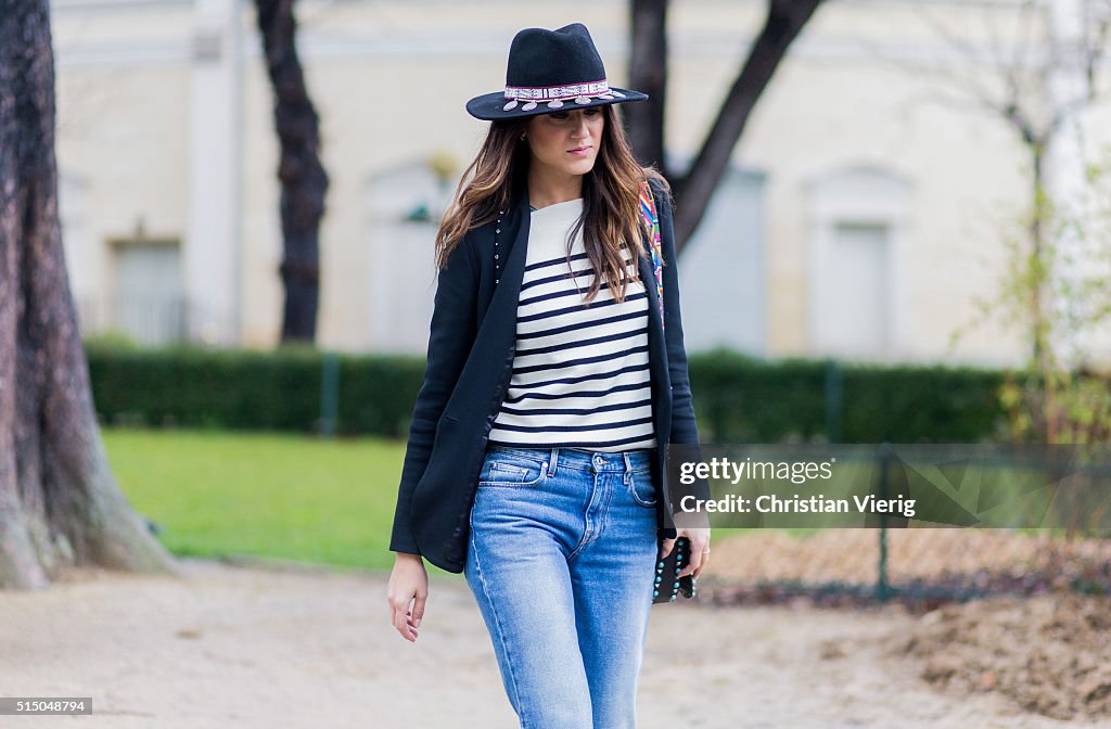 Street Style -Paris Fashion Week : Day Nine Womenswear Fall Winter 2016/2017