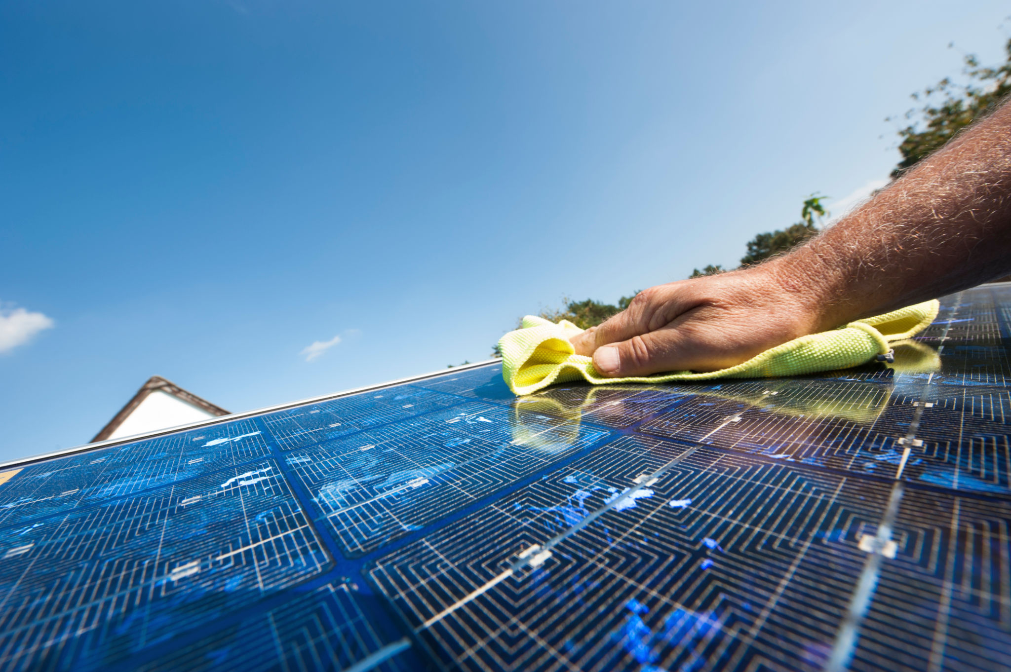 diy solar panel cleaning