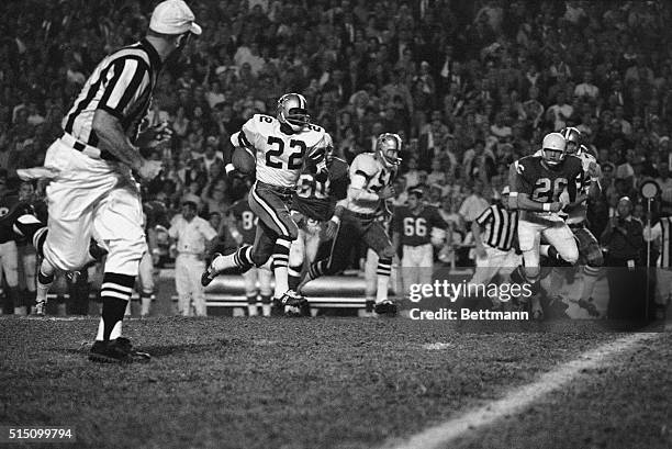 The Dallas Cowboys had not had a punt return for a touchdown since 1964. So when "Bullet" Bob Hayes whipped this one back through a couple of crowds...