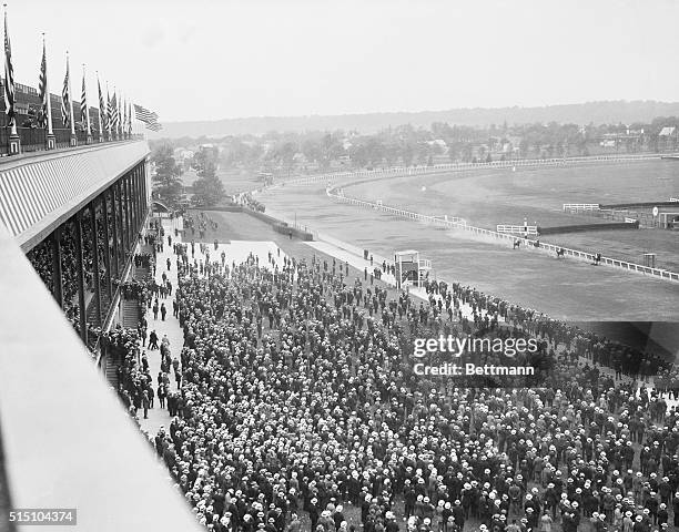 Belmont race track opens...To a great crowd of society folks and race enthusiasts, Belmont Park race track opened with flying colors on May 25th.