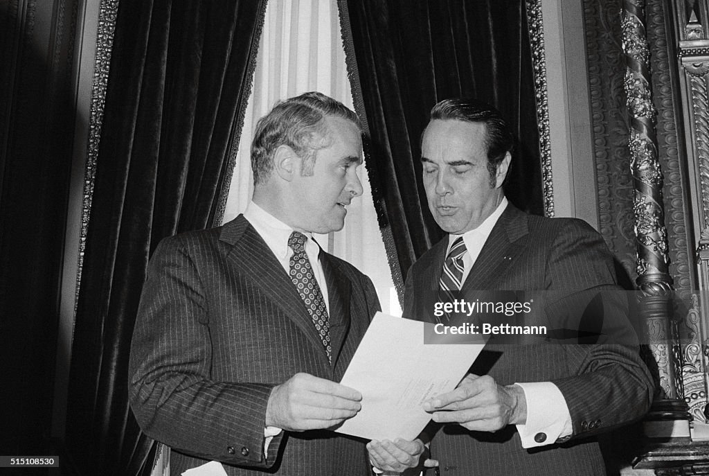 Bob Dole and Thomas Eagleton Conversing
