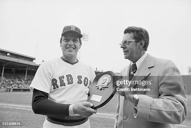 American League Rookie of the Year. Boston: Carlton Fisk, Boston Red Sox Catcher receives the Ford C. Frick Award as the 1972 American League Rookie...