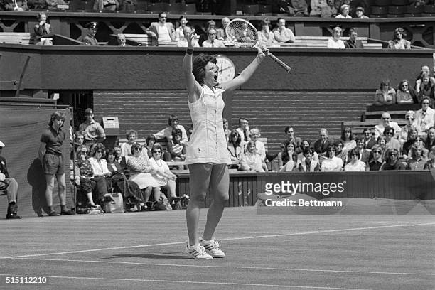 Reigning Women's Wimbledon champion Mrs. Billie Jean King shows frustration during the second set of her game against Miss F. Durr of France, on the...