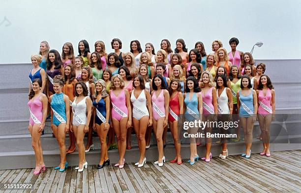 Atlantic City, N.J.: Contestants in Miss America Pageant. L to R : Pam Long, Miss Alabama; Darby Lynn Moore, Miss Alaska; Mary Elizabeth Avilla, Miss...
