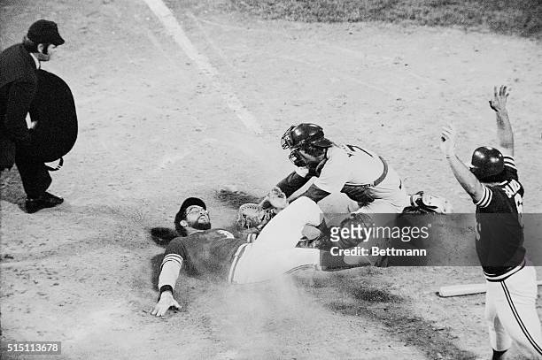 Oakland: This 6th inning play at the plate in the 4th game of the World Series became the controversy of the day when Los Angeles Dodger catcher...