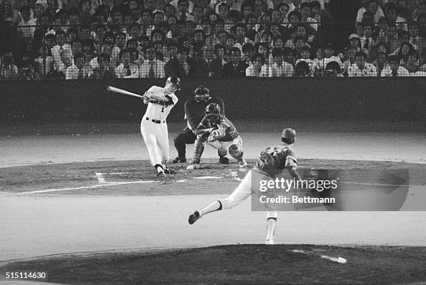 Professional baseball slugger Sadaharu Oh of the Yomiuri Giants blasts his 755th career homer at Tokyo's Korakuen Stadium, August 31, to tie the home...