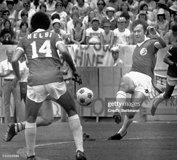 Tampa, Florida: Franz Beckenbauer of West Germany, who earlier this week signed a four year contract with the New York Cosmos for a reported $2.8...