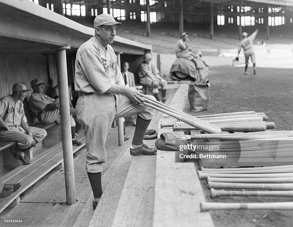 Dale Alexander Deciding on a Baseball Bat