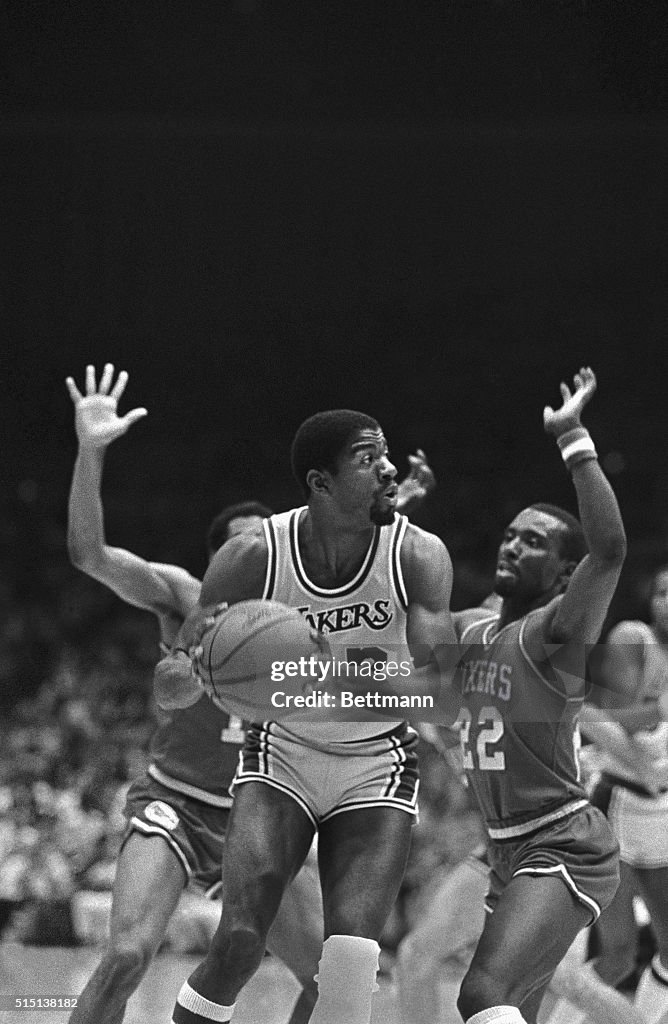 Earvin Johnson Deciding Next Play